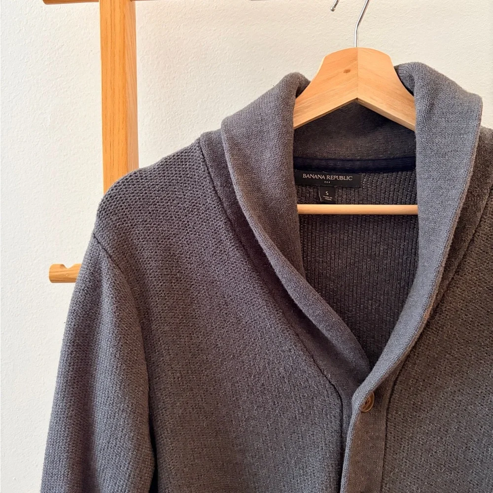 Men's‎ Banana Republic Gray Shawl Collar Sweater